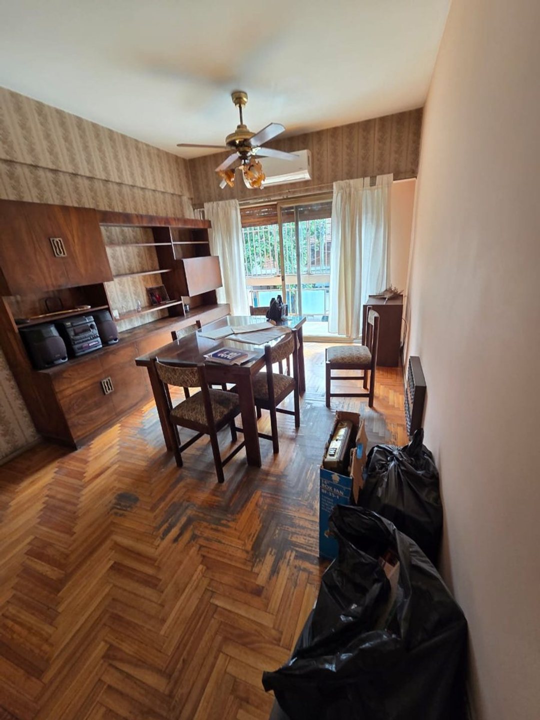 VENTA DEPARTAMENTO 3 AMBIENTES - MONTE CASTRO