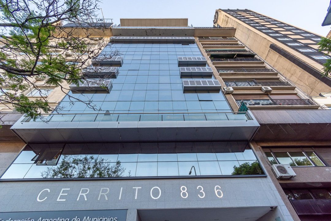 Alquiler Oficina 676 m² con 12 salas en Retiro