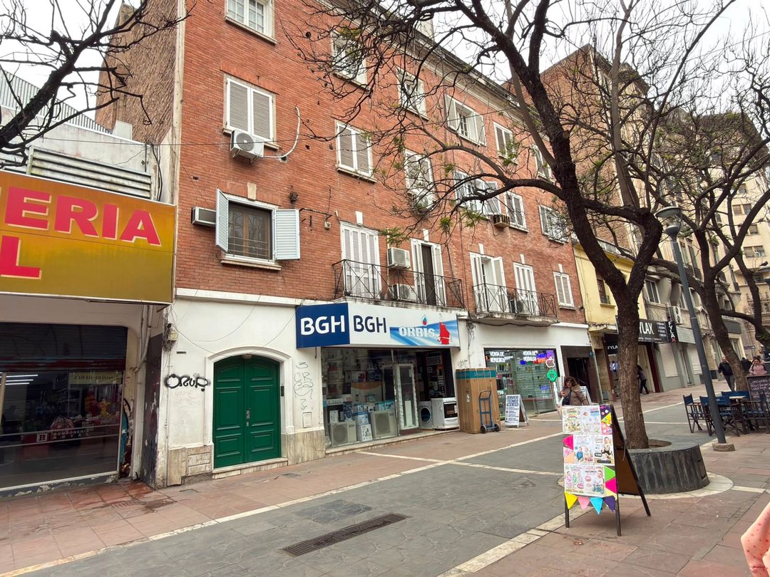 VENTA PISO 3 DORMITORIOS B° CENTRO APTO CREDITO