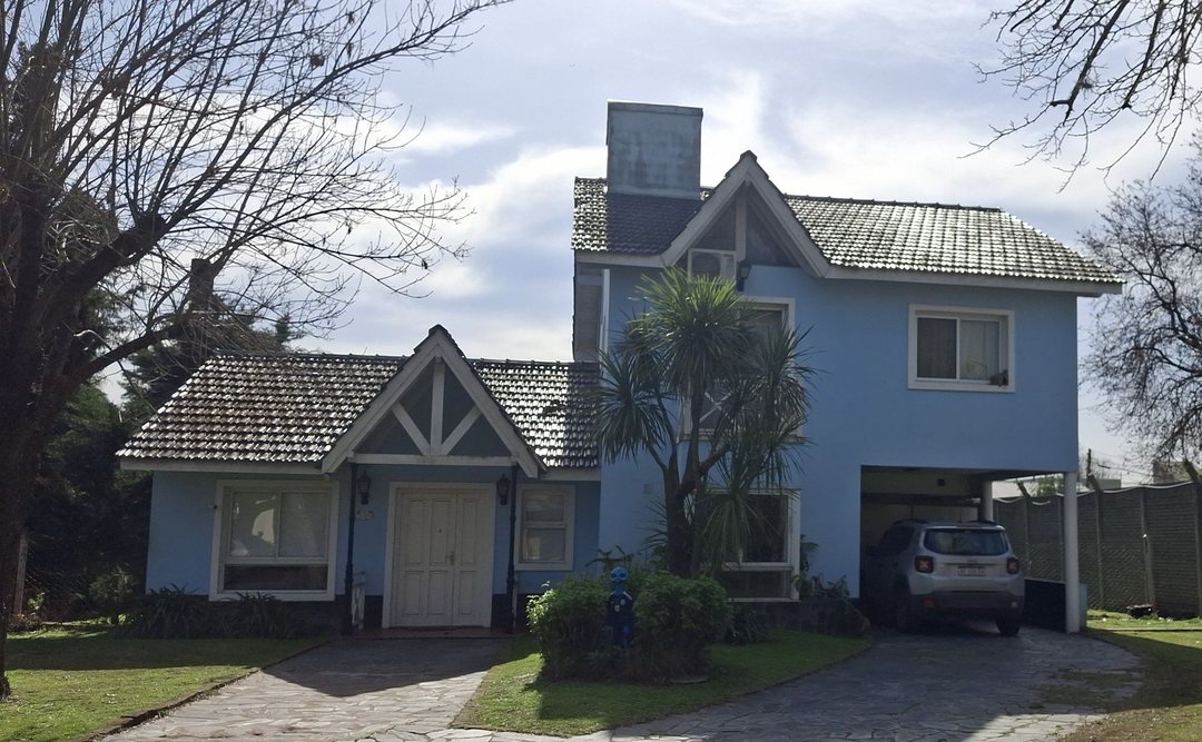 VENTA CASA LA DELFINA PILAR