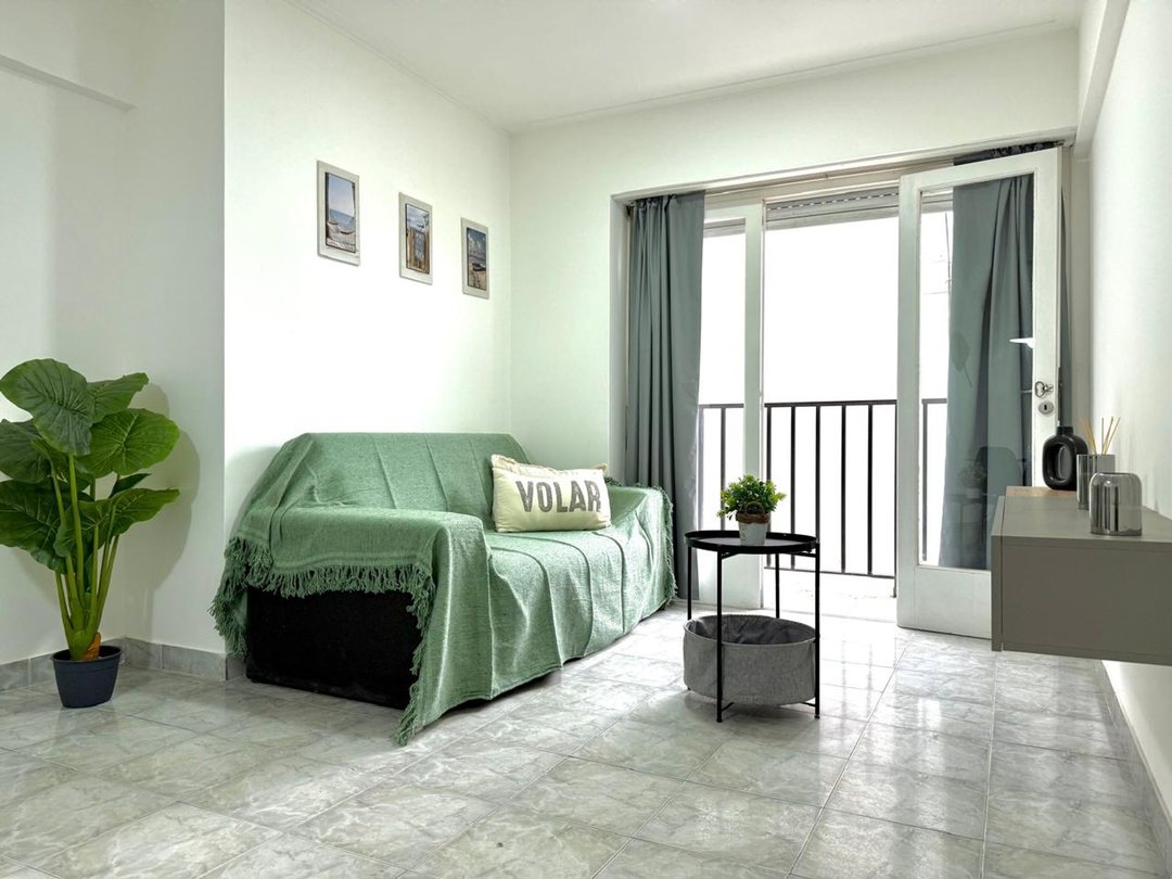 VENTA 2 AMBIENTES CON BALCON  RECICLADO LA PERLA