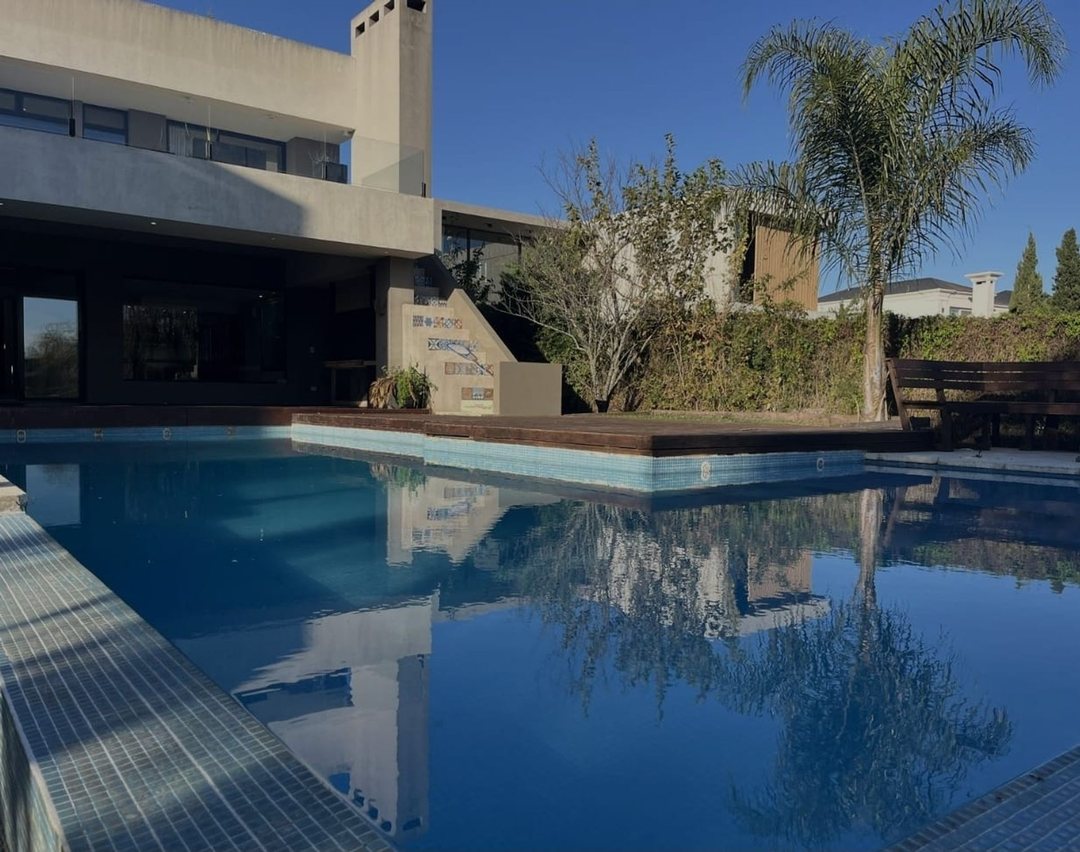 CASA EN VENTA SAN ISIDRO LABRADOR AL RIO C/AMARRA