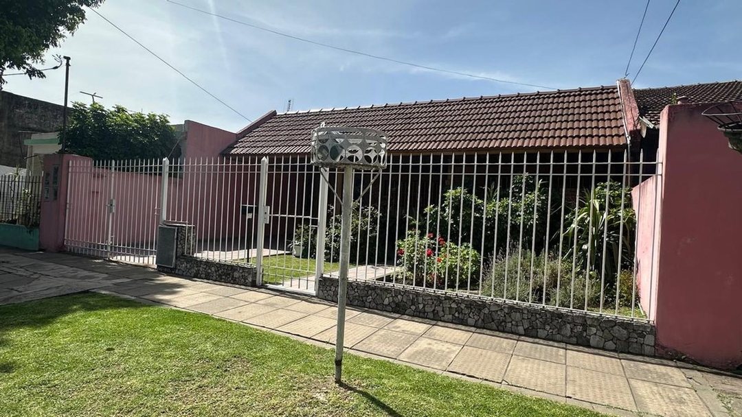 Venta casa 3amb Villa Tesei