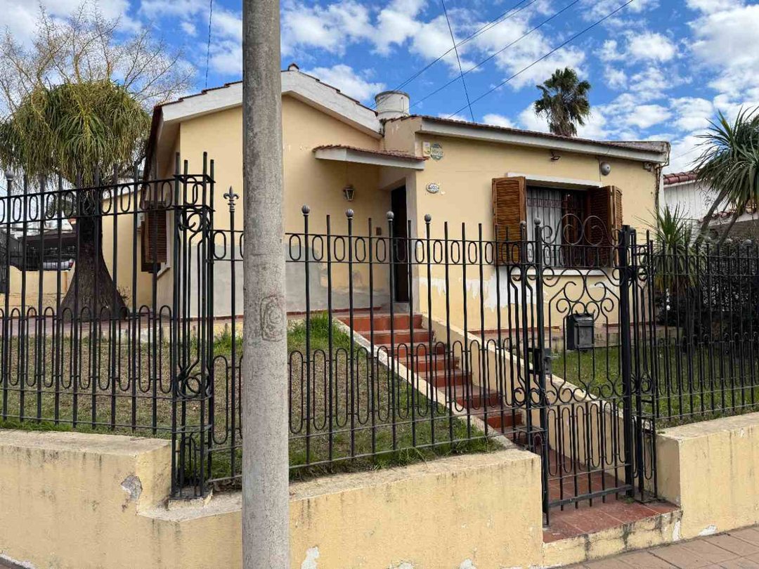 VENTA CASA BARRIO PARQUE SAN VICENTE 3 DORMITORIOS