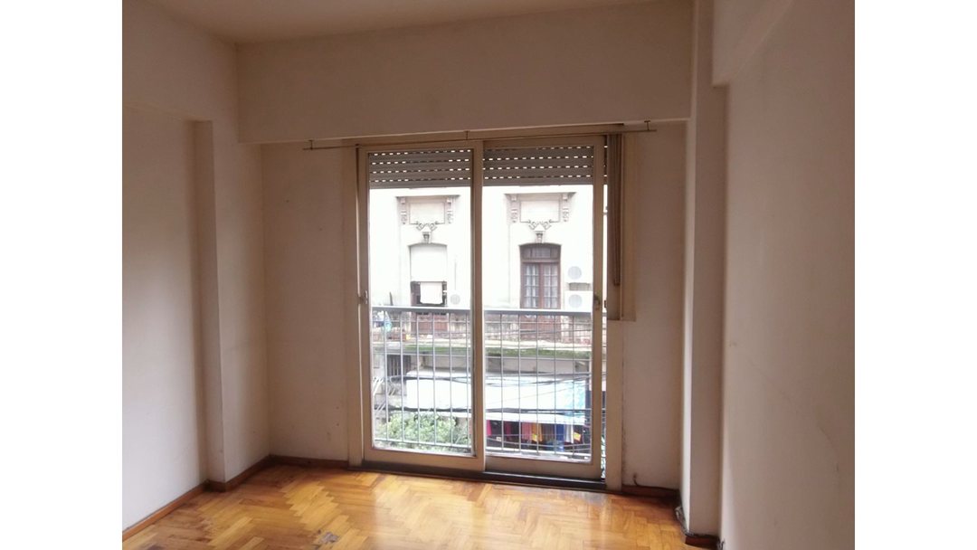 Alquiler  de departamento 2 ambientes en Balvanera
