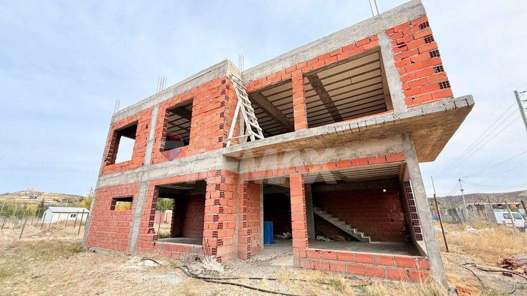 LOTE CON MEJORA BELLA VISTA SUR