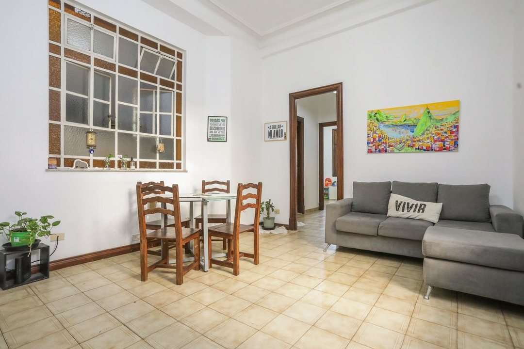 Venta departamento de 4 amb c/ patio San Nicolas