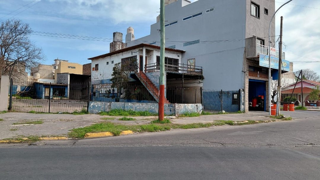 Importante lote en Lanús Oeste. Exc. ubicación.