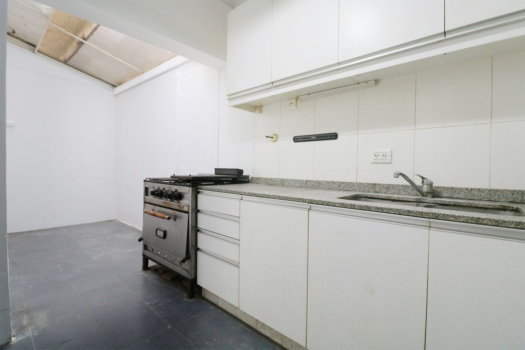VENTA 3 AMB CON 2 PATIOS EN CENTRO VDP APTO CRED
