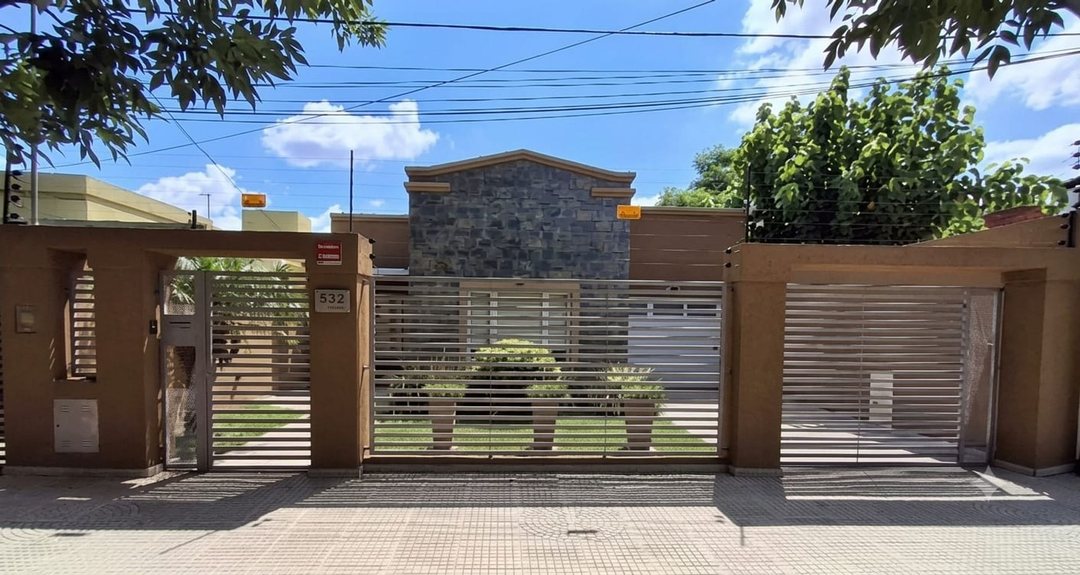 VENTA / CASA / SUNCHALES / B° 9 DE JULIO