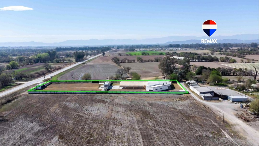 LOCAL COMERCIAL MAS TERRENO VENTA CAMINO COLON