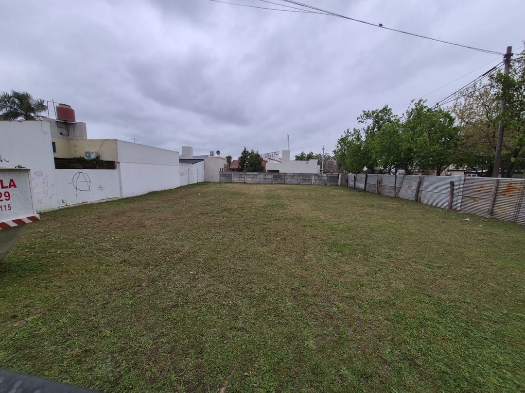 VENTA TERRENO ESQUINA/DESARROLLO/SERVICIOS
