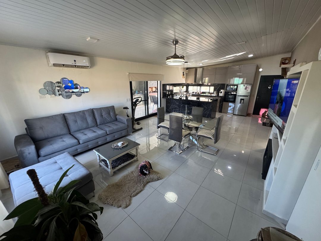 VENTA CASA 2 AMBIENTES CAÑUELAS IMPECABLE