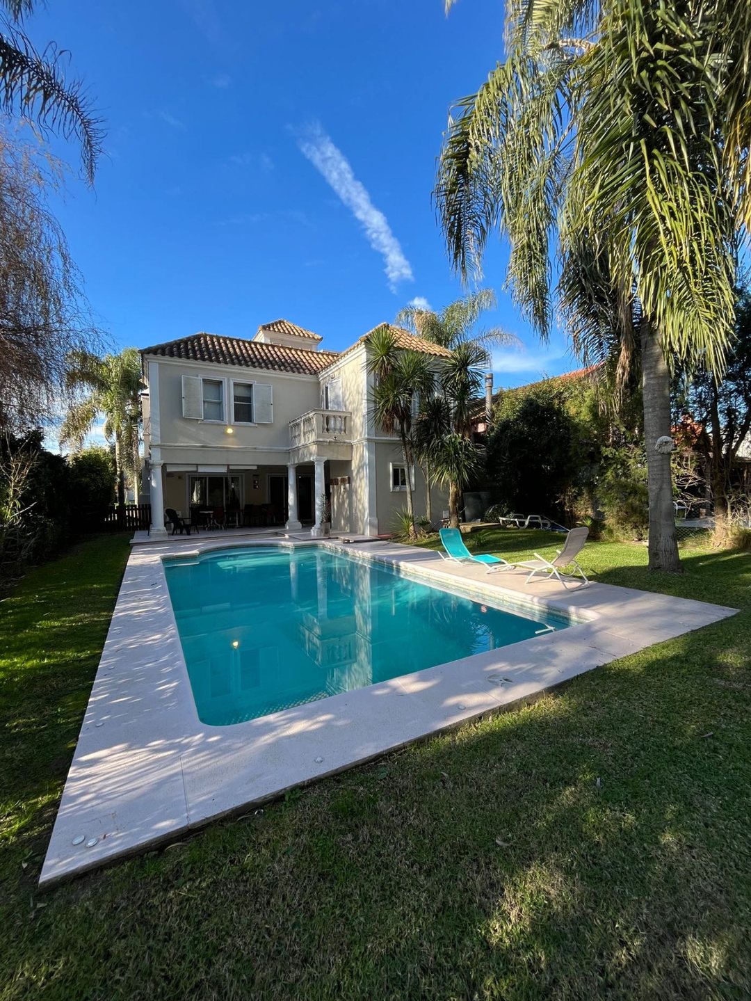 VENTA DE CASA 4 AMB CON PILETA EN BARRIO NAUTICO