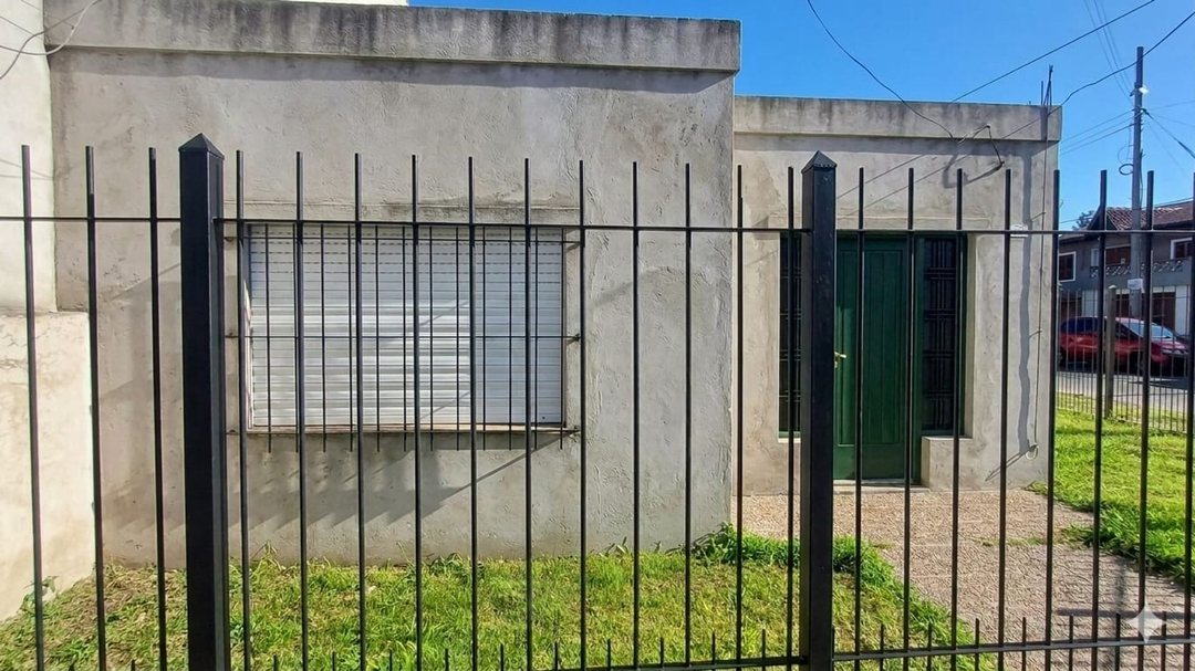 VENTA CASA 3 AMBIENTES  – RAFAEL CASTILLO