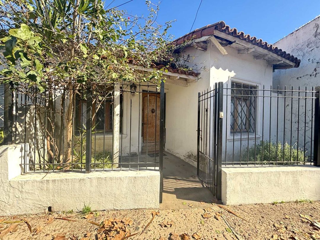 VENTA PH 2 AMB CON COCHERA Y PATIO V. BALLESTER
