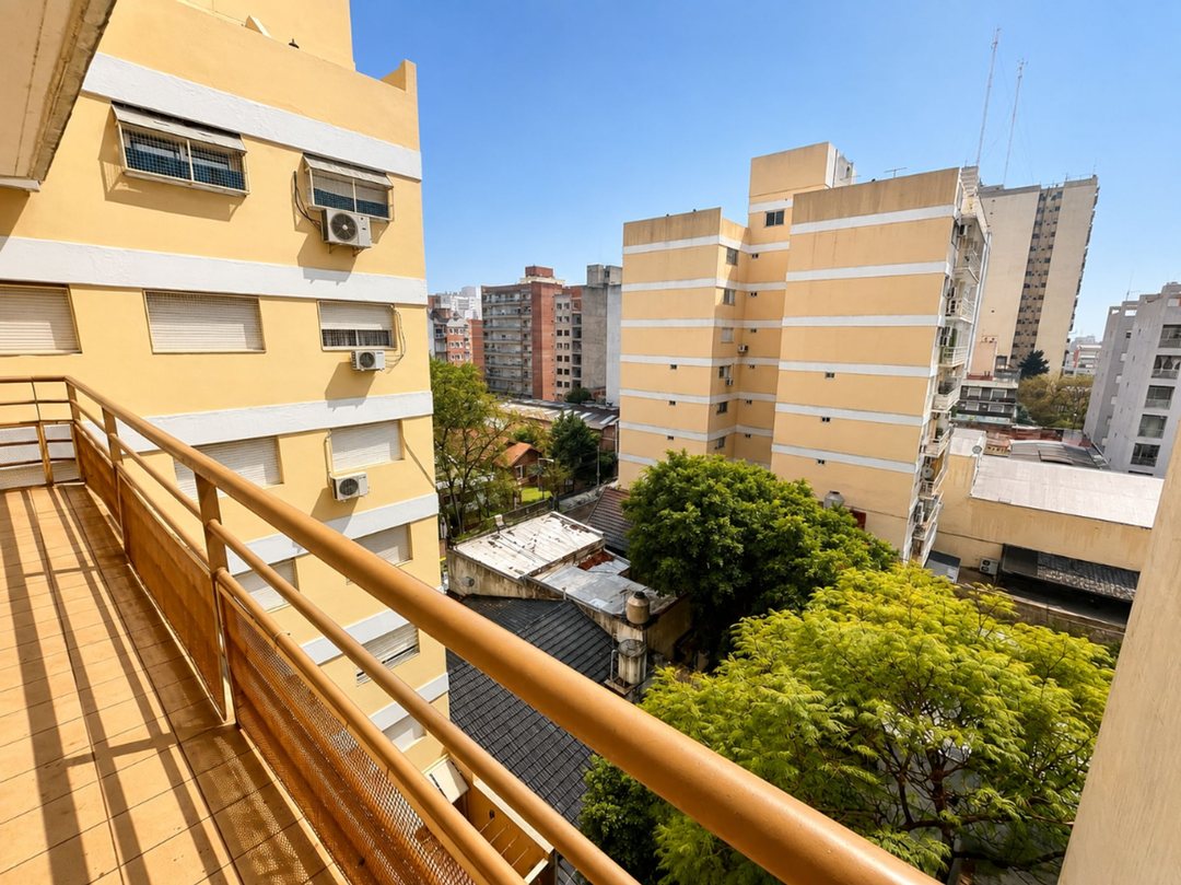 DEPTO 2 AMB Y MEDIO C/ BALCON SAN MARTIN CENTRO