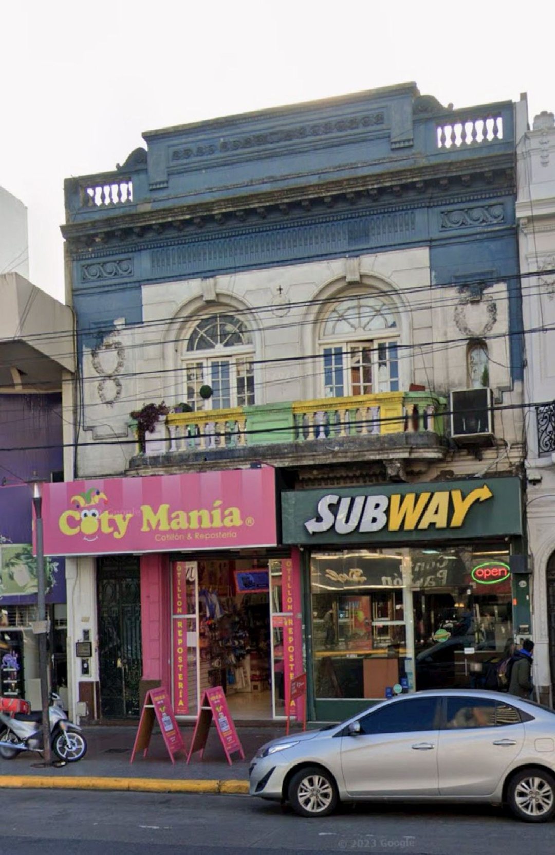 VTA AV RIVADAVIA 6200 2 LOCALES 3343M2 CONSTRUIBLE