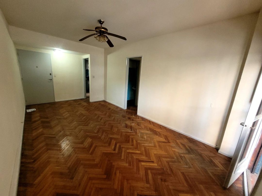 VENTA DEPARTAMENTO 4 AMBIENTES CABALLITO C/BAULERA