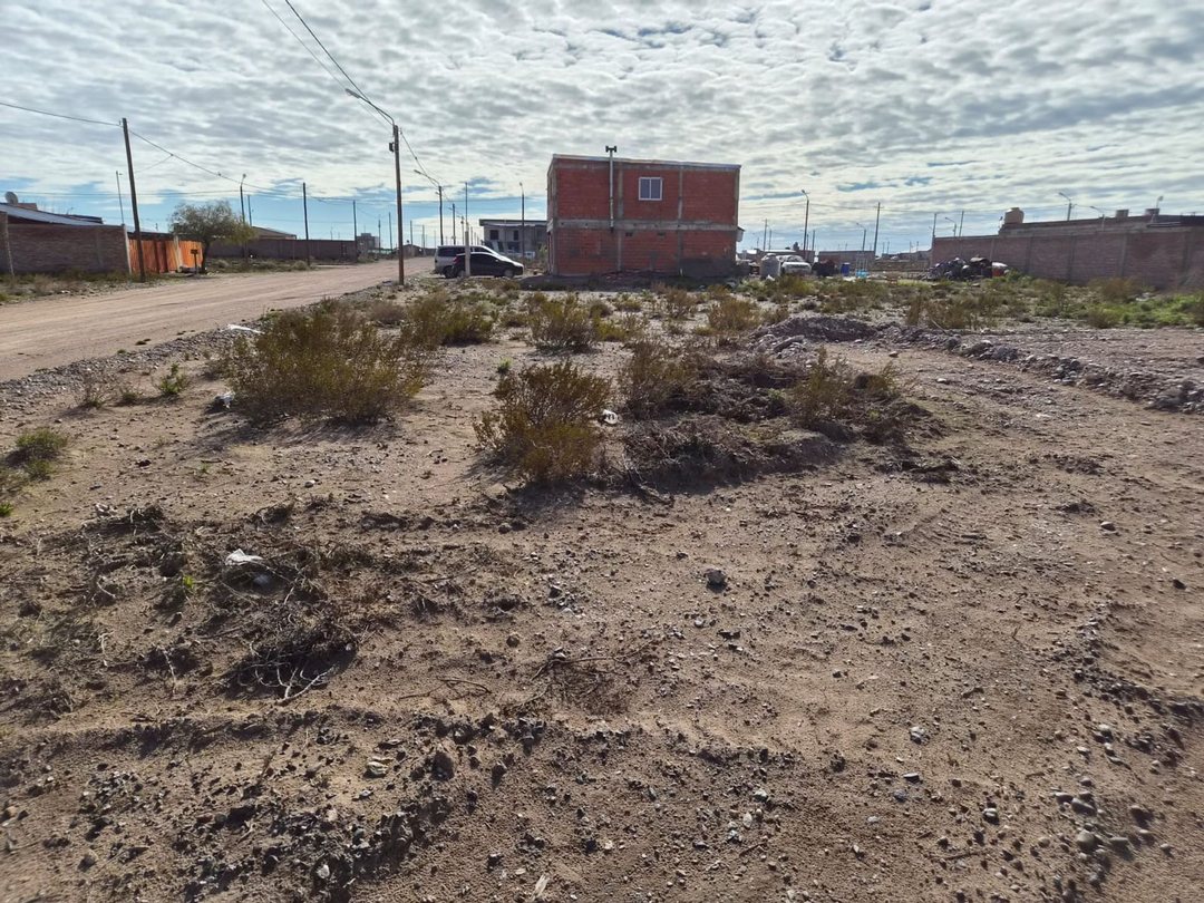 VENTA LOTE EN ESQUINA CENTENARIO