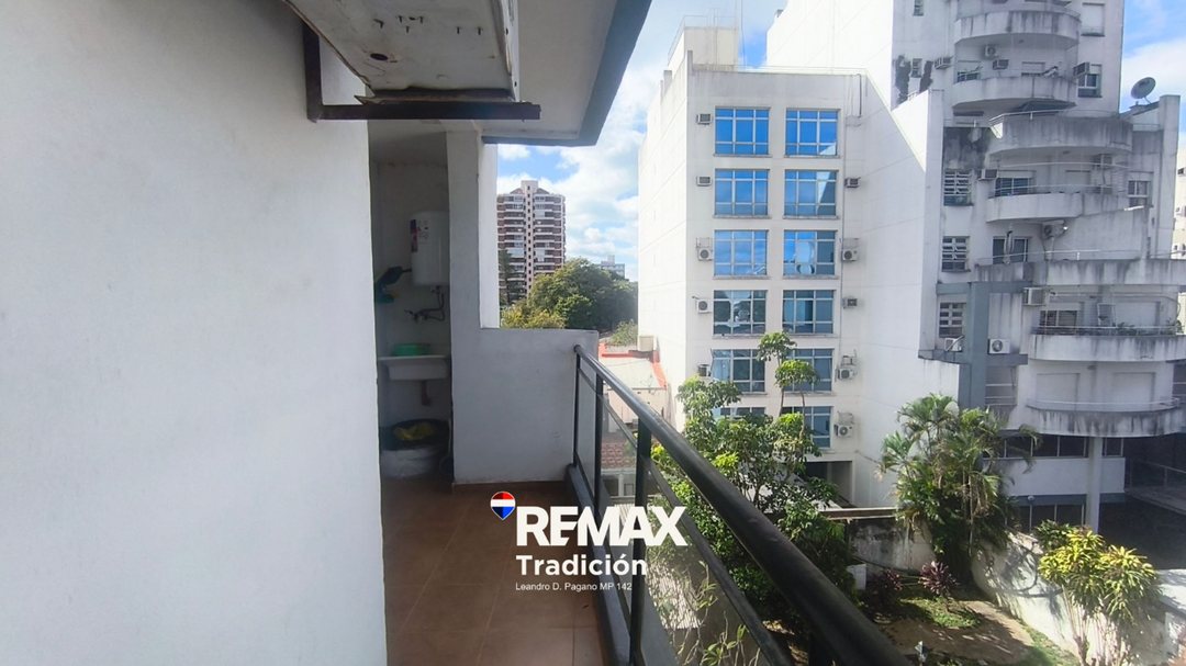 Dpto Venta 2 dorm c/ cochera Microcentro