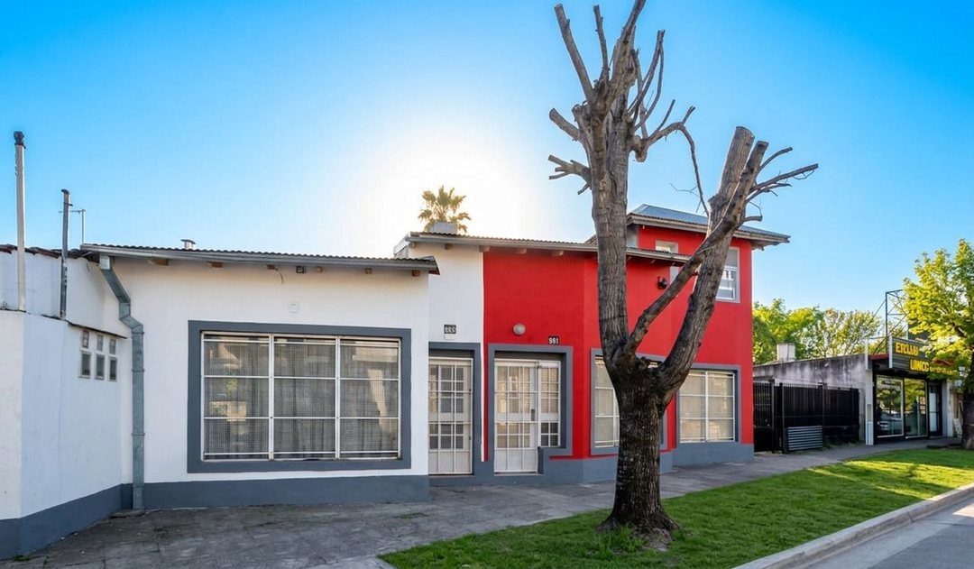 VENTA 3 LOCALES Y/O VIVIENDAS ITUZAINGO NORTE