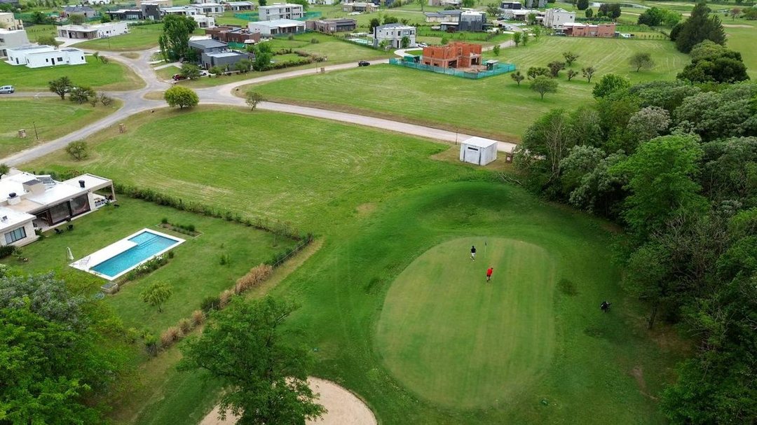 VENTA LOTE INT PILAR Bo MEDAL GOLF 1323M2 FINANCIA