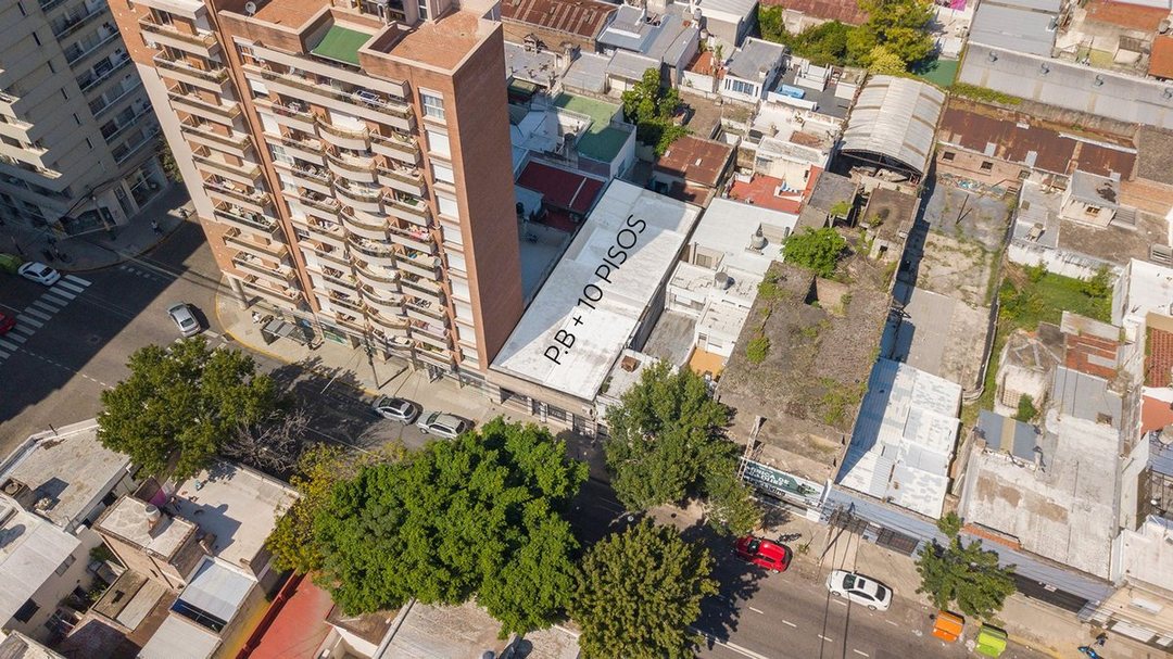 LOTE  S/CALLE MENDOZA EN VENTA APTO PB + 1O PISOS