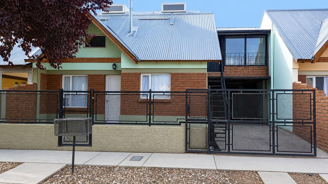 Casa de 4 dorm-Depto -Quincho