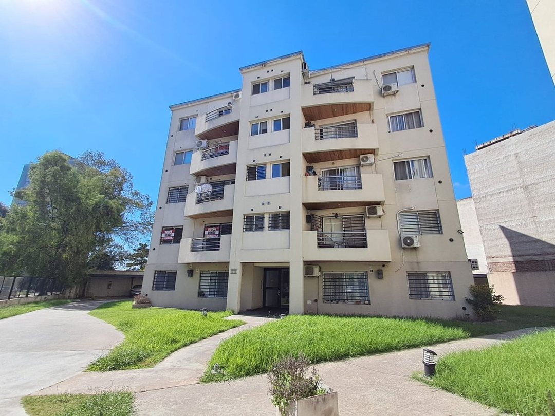 VENDE DEPARTAMENTO TRES AMBIENTES VILLA CELINA