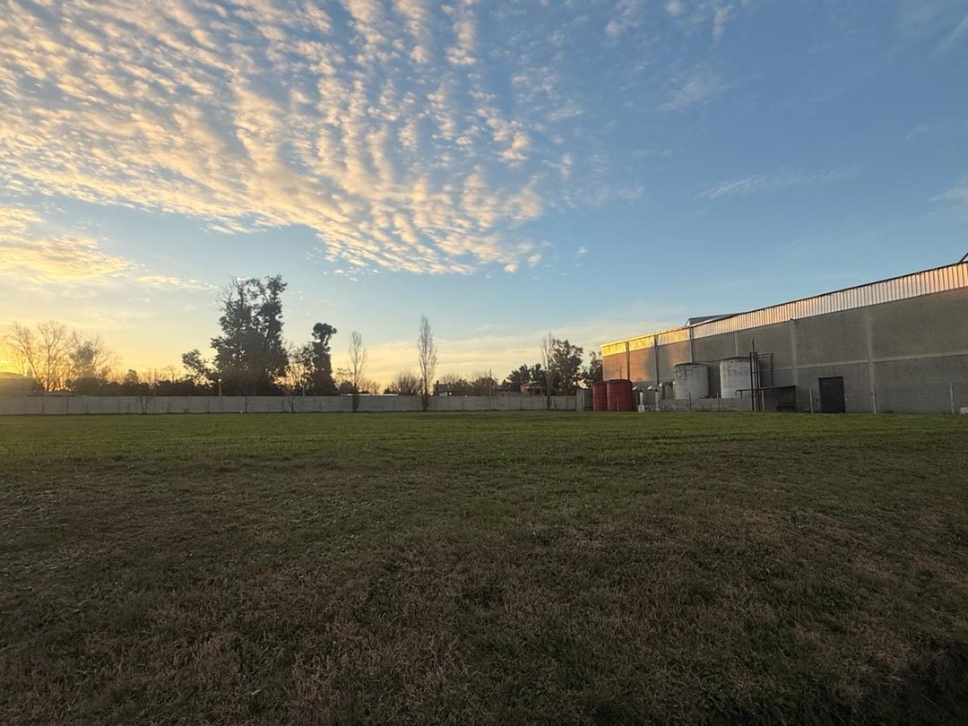 LOTE INDUSTRIAL 2493 M2 MORENO FINANCIACION
