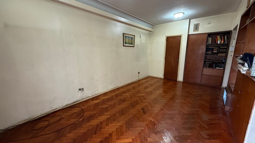 Venta 2 ambientes en Almagro con 2 balcones