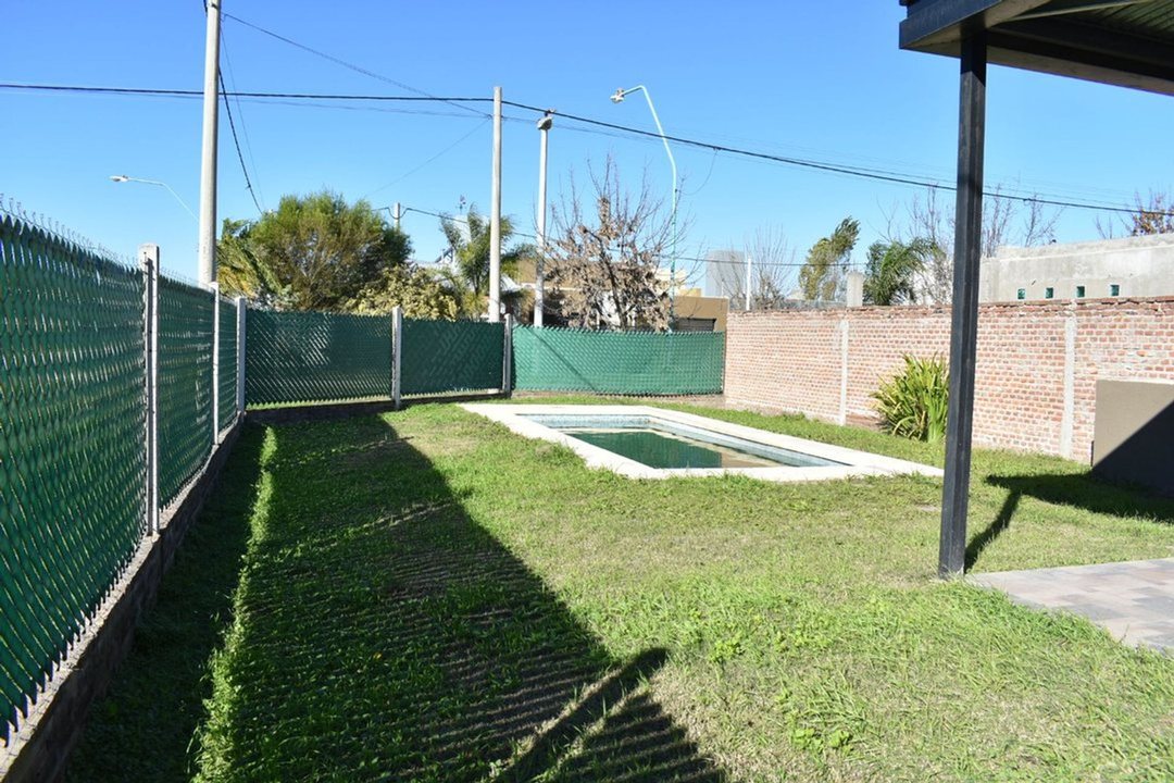 VENTA CASA 3 DORM EN PRADERAS, MONTE VERA