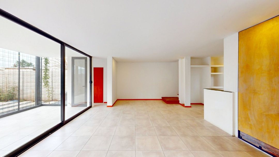 VENTA CASA A ESTRENAR, 3 DORM. CON PARQUE Y PILETA