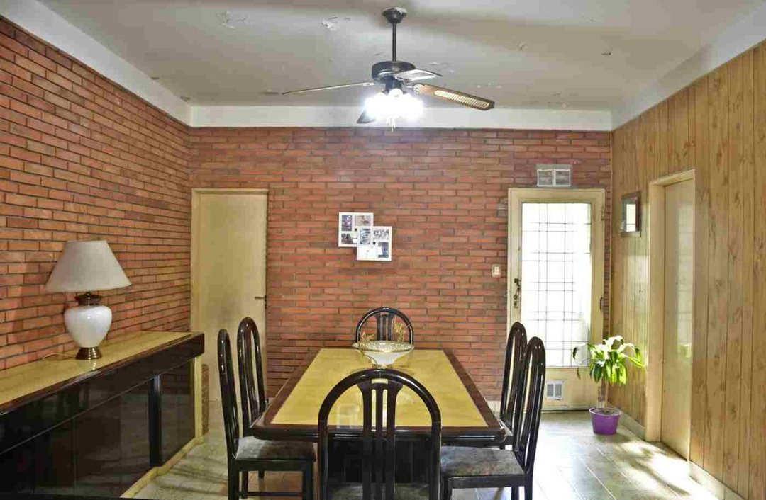 VENTA CASA 3 AMB C/ COCHERA Y PATIO - V. ALSINA