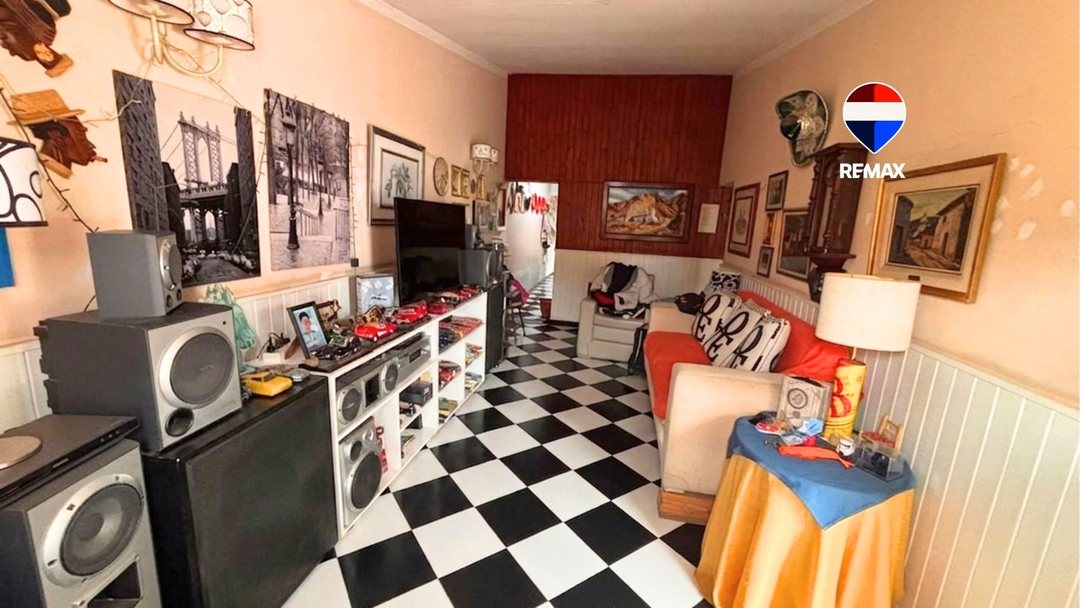 CASA VENTA EN BARRIO SAN REMO DE 3 DORMITORIOS