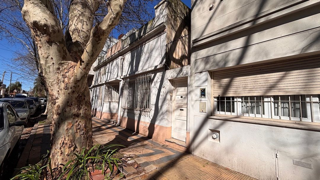 VENTA PH 2 AMB CON PATIO BERNAL CENTRO SIN EXPENSA