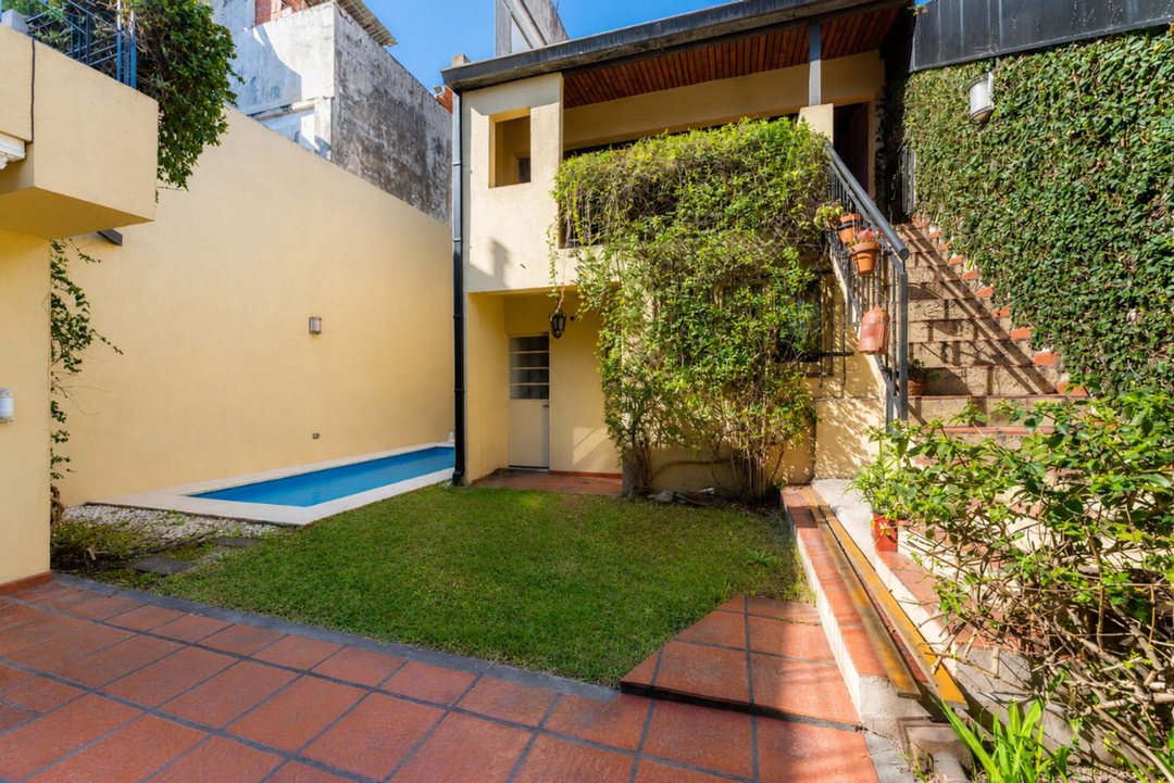 VENTA CASA 5 AMB PILETA COCHERA QUINCHO - RAMOS