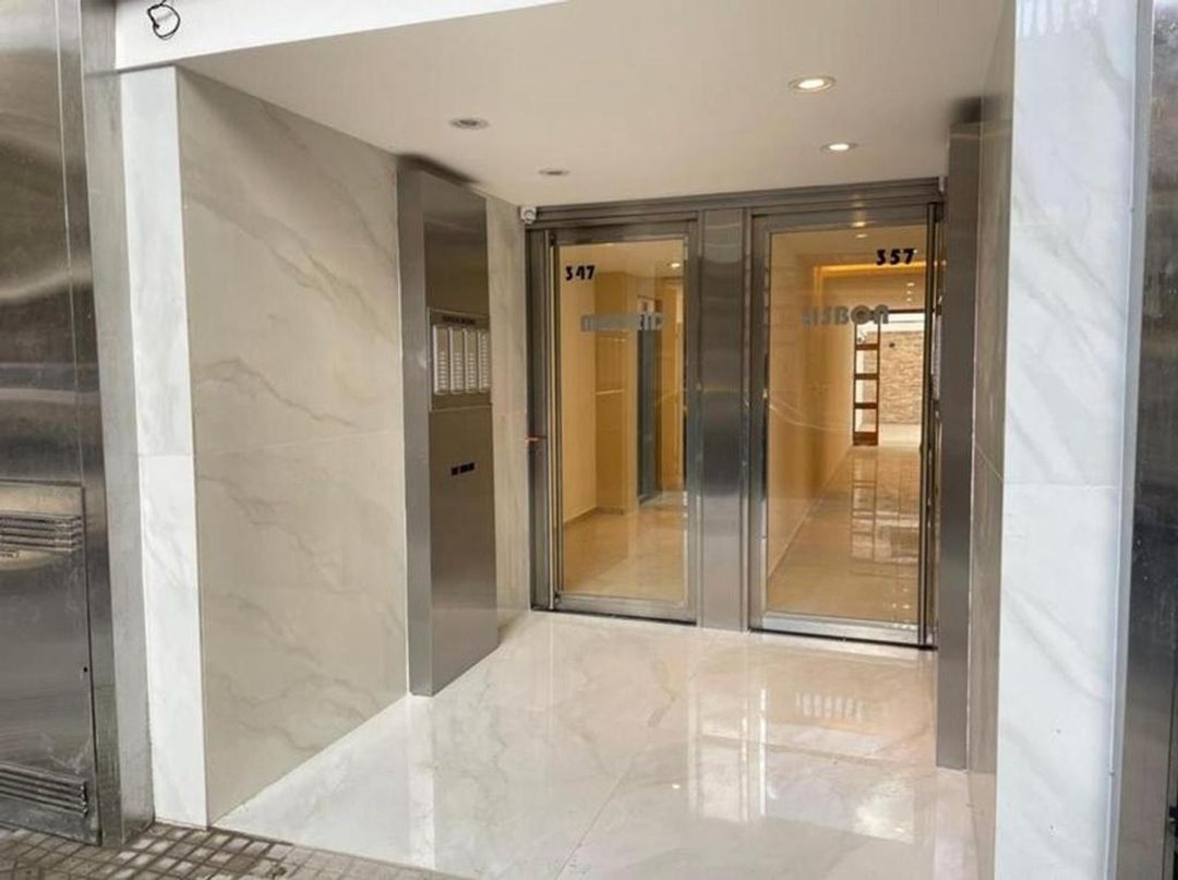 VENTA DEPARTAMENTO MONOAMBIENTE PARAGUAY AL 300