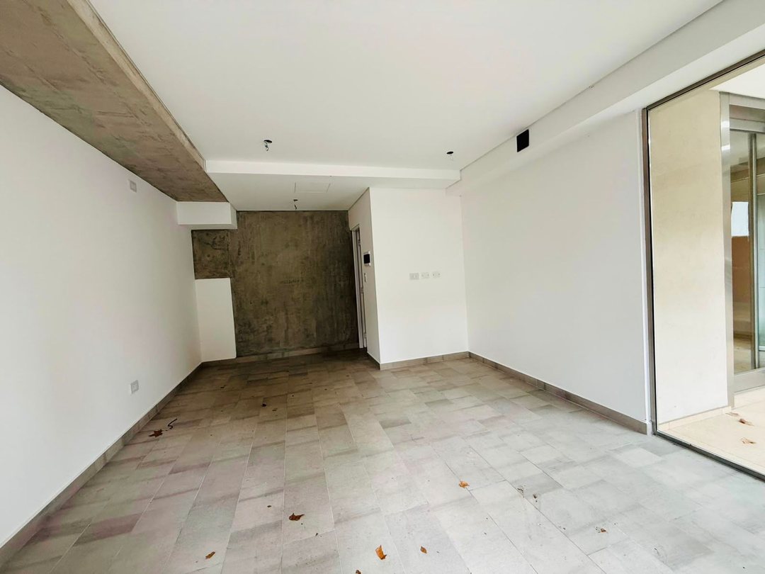 LOCAL COMERCIAL EN VENTA, LOURDES A ESTRENAR