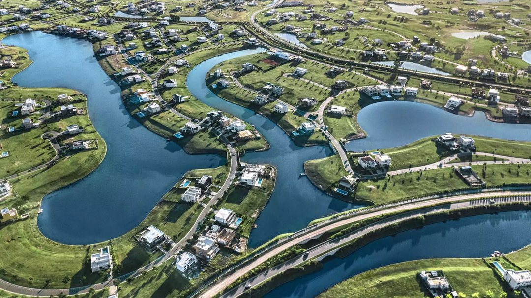 Venta Lote Puertos del Lago Barrio Amarras