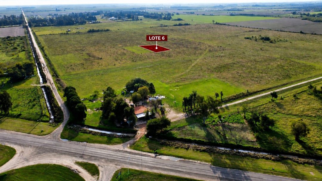 Se vende terreno a las afueras de Avellaneda.