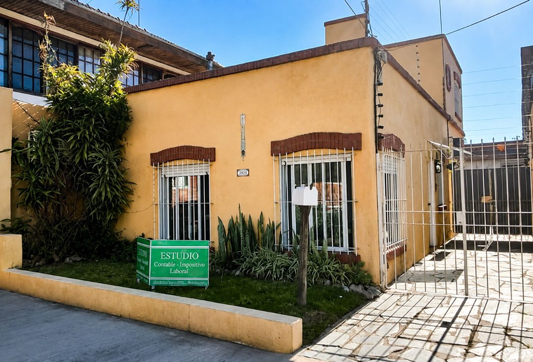 VENTA CASA 5 AMBIENTES PATIO BOULOGNE SAN ISIDRO