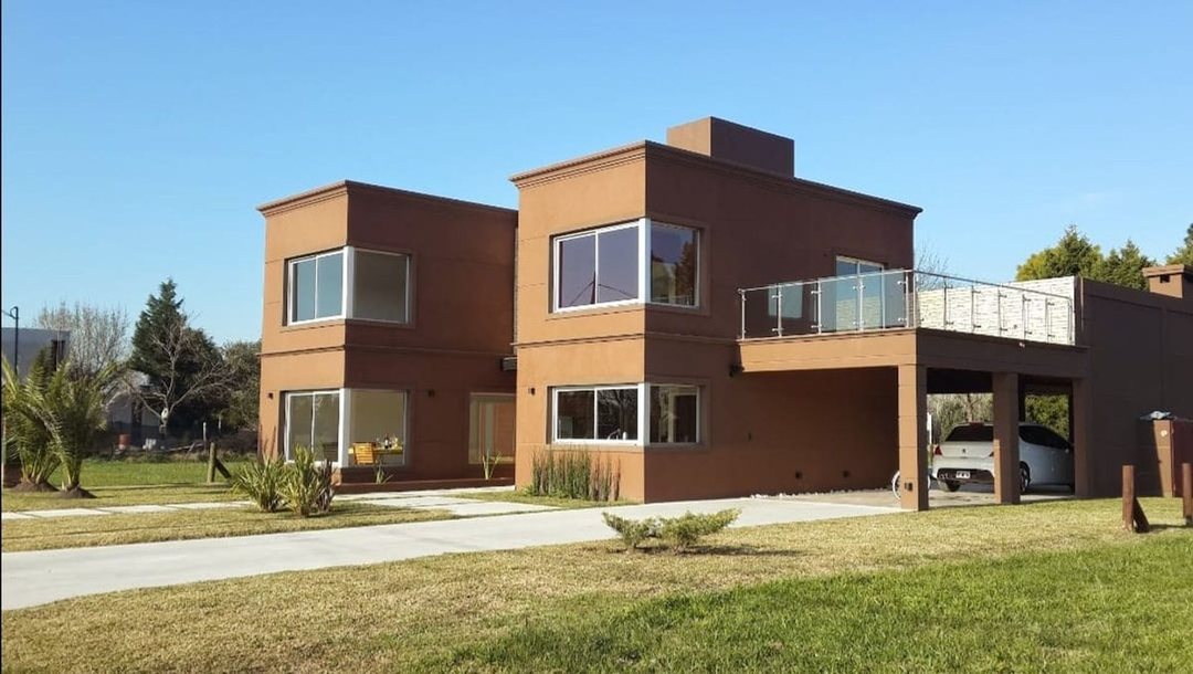 VENTA CASA 5 AMB. COUNTRY LAS PERDICES