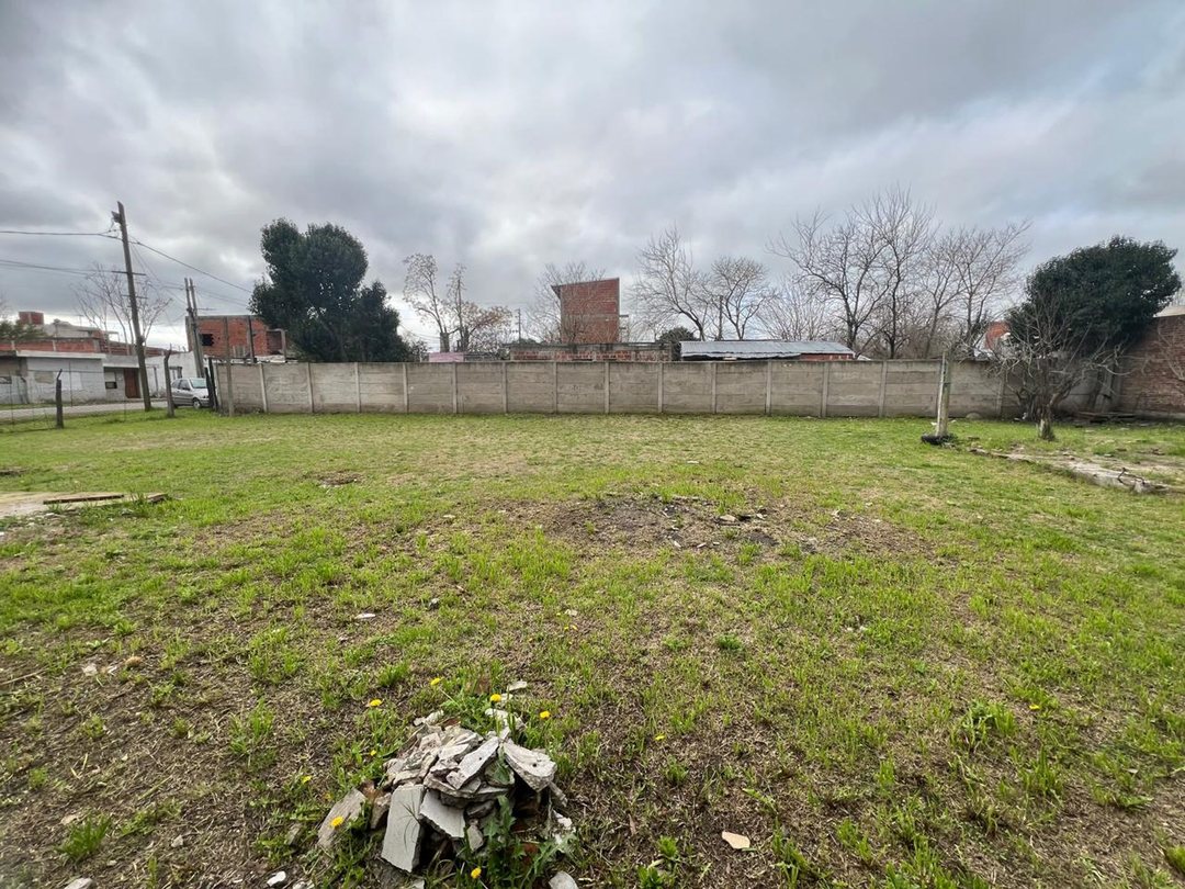 LOTE EN VENTA EN BERAZATEGUI EXCELENTE UBICACION