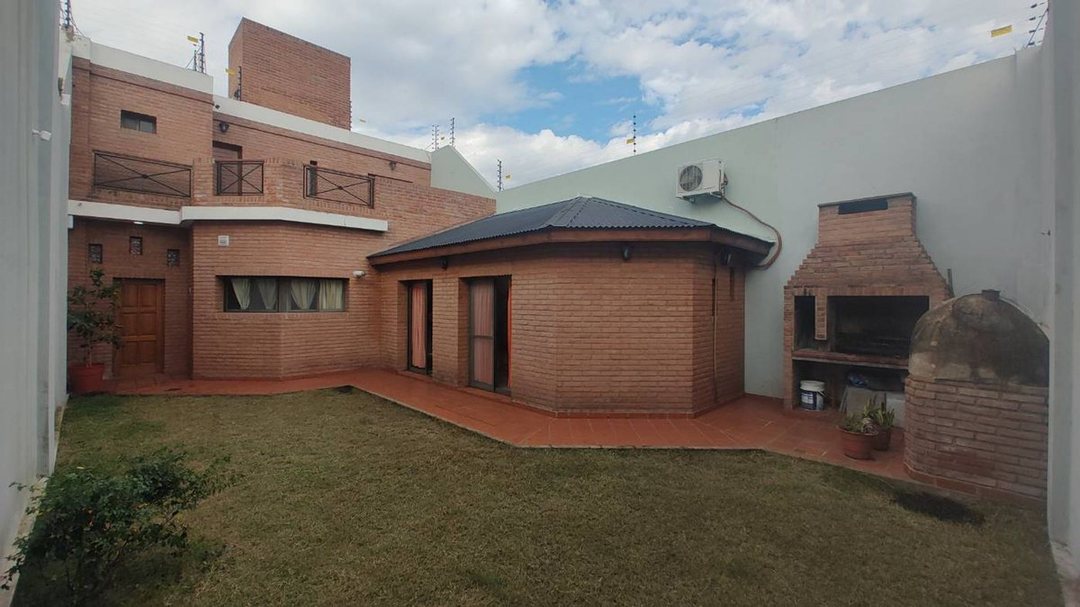 VENTA CASA CHALET 4 AMB SARANDI