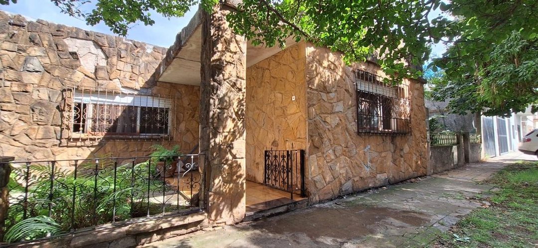 VENTA CASA 4 AMBIENTES PABLO PODESTA