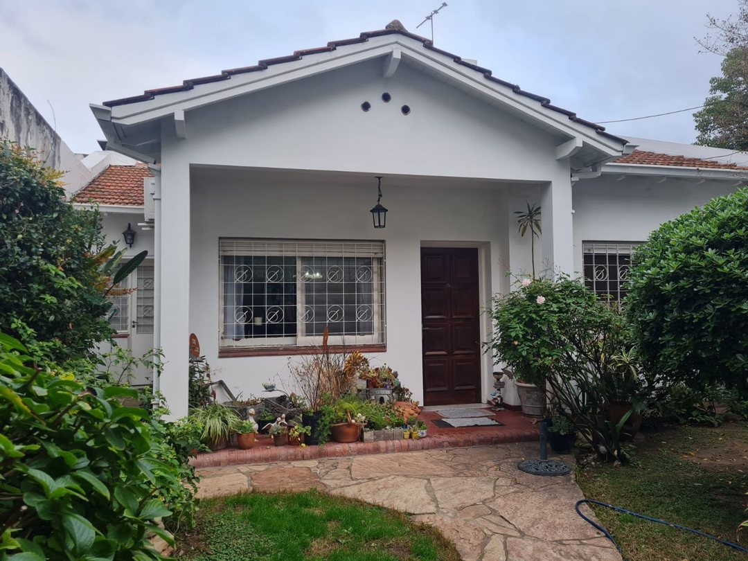VENTA TERRENO 452 m2 OPORTUNIDAD INVERSORES OLIVOS