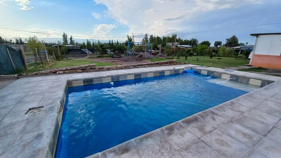 Venta Quincho Cerrado con Piscina Corralitos Gllén