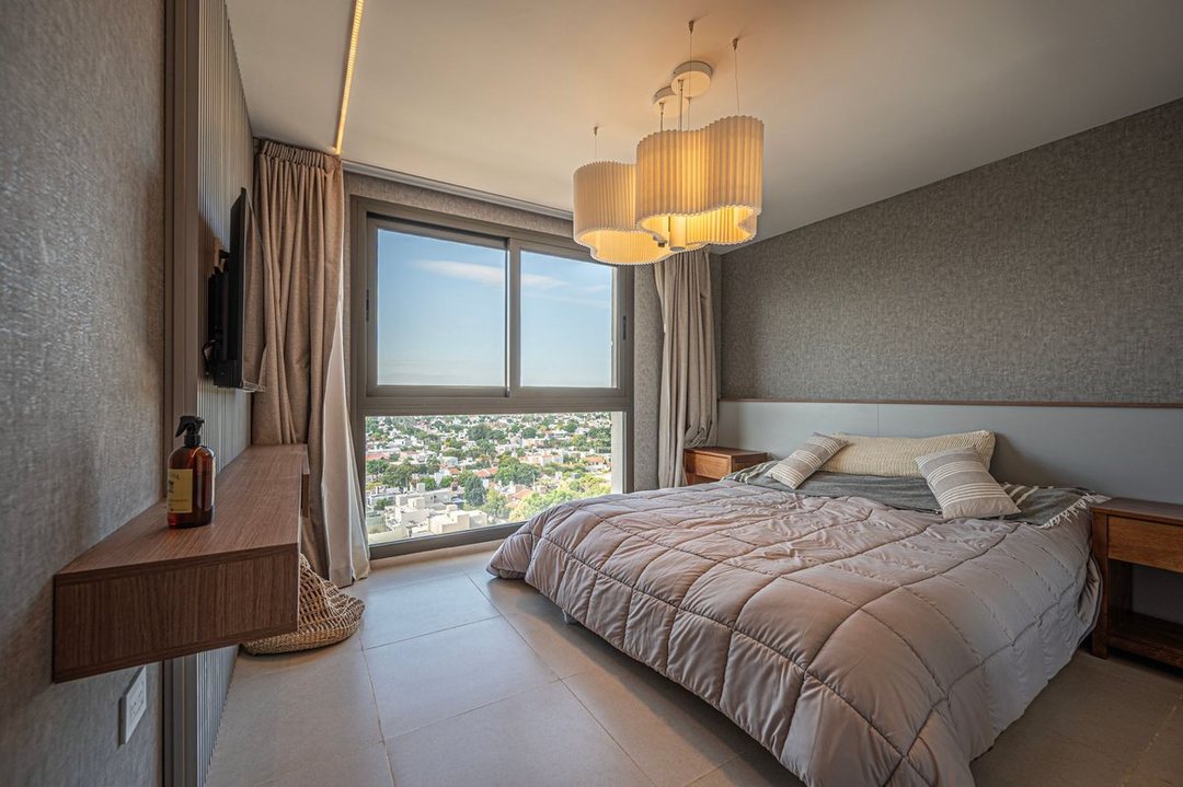 VENTA DPTO 2 DORMI 2 BAÑOS OPERA PARK PISO 12 COCH